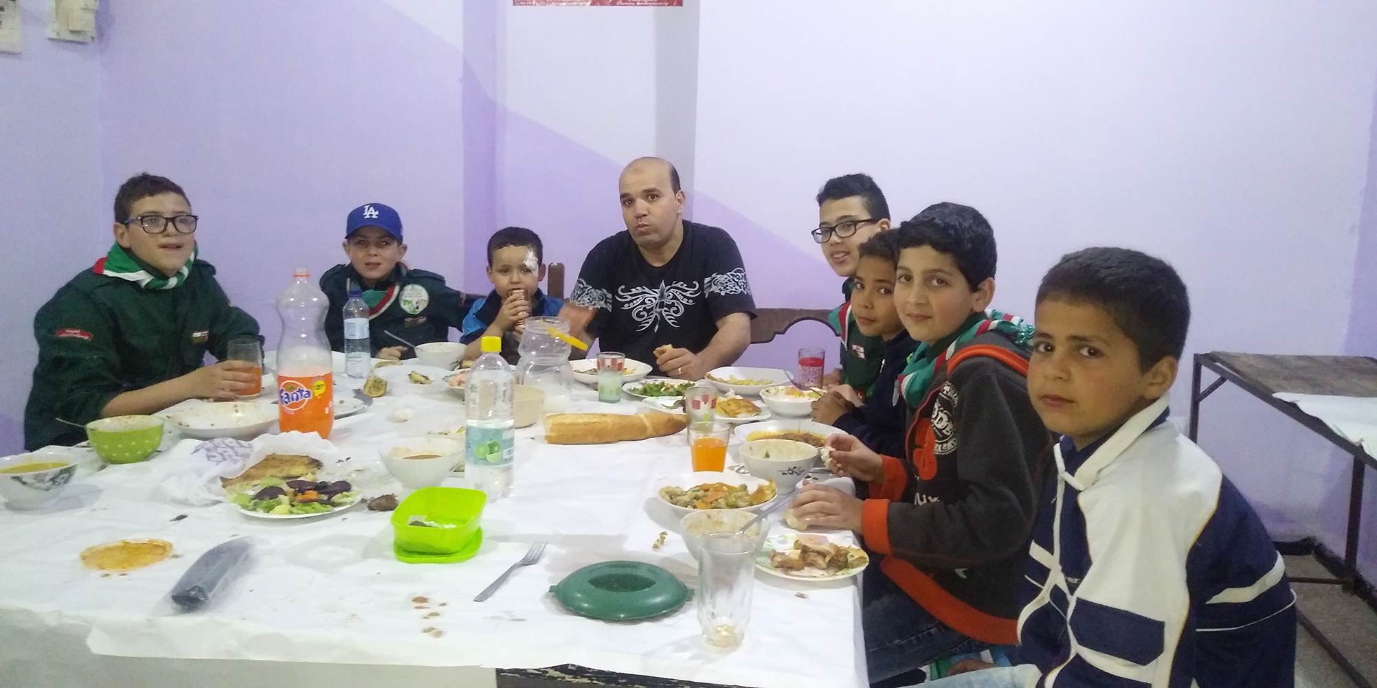 إفطار جماعي لوحدة الكشاف